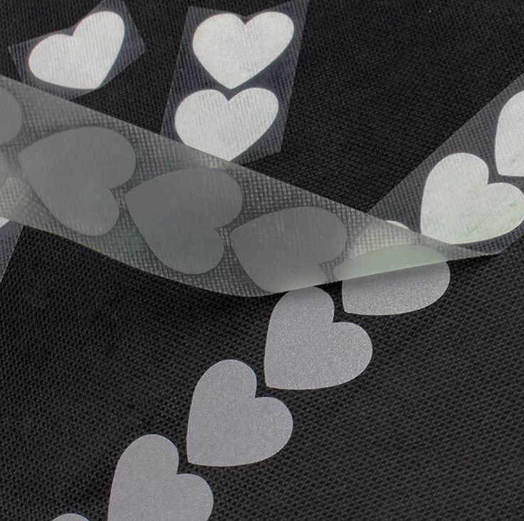 Перенос термотранфера на ткань. Фото из интернета