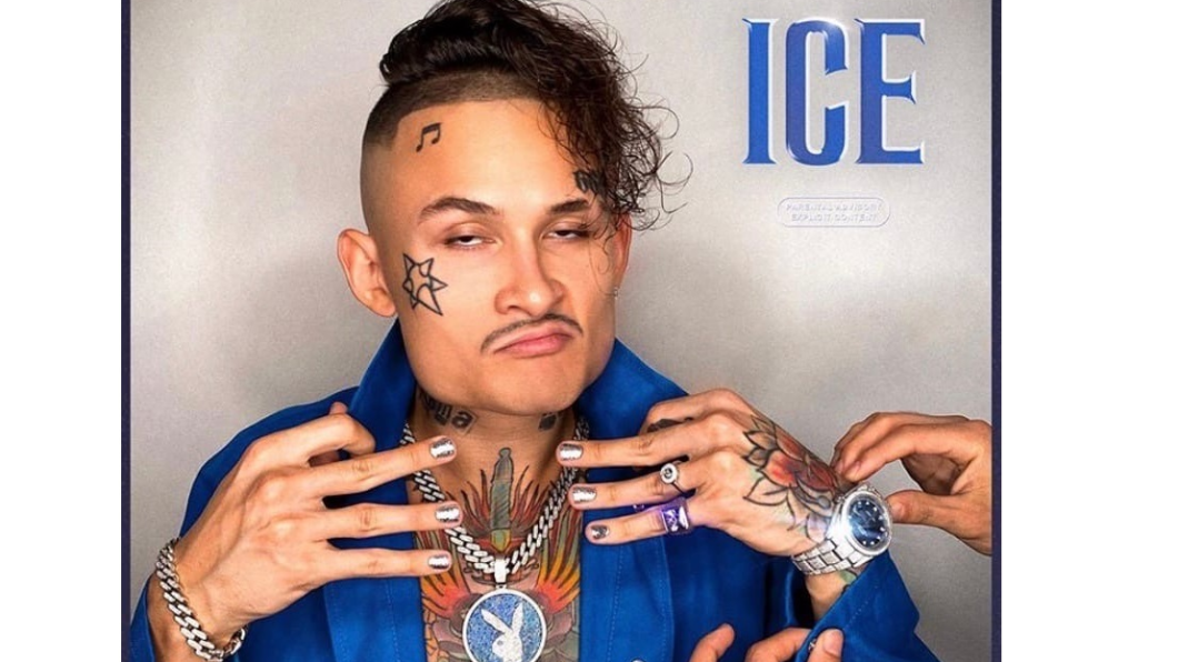 Ещё лет 20 назад в Москве ему было бы сложно ходить. В Барнауле пожалуй и сейчас. 