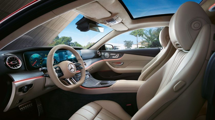 Дизайн
Самое спортивное купе Е-Класса.Спорт, современная классика и элегантность – язык дизайна нового купе Е-Класса. Больше информацииК дизайну экстерьера
 Больше информацииК дизайну интерьера