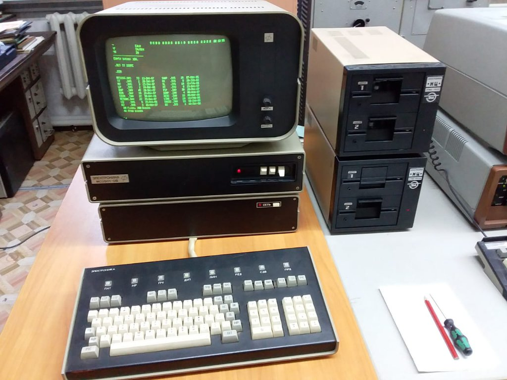 One computer two computers