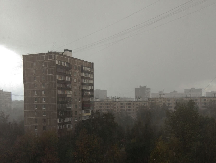 Обычный, жилой дом в России