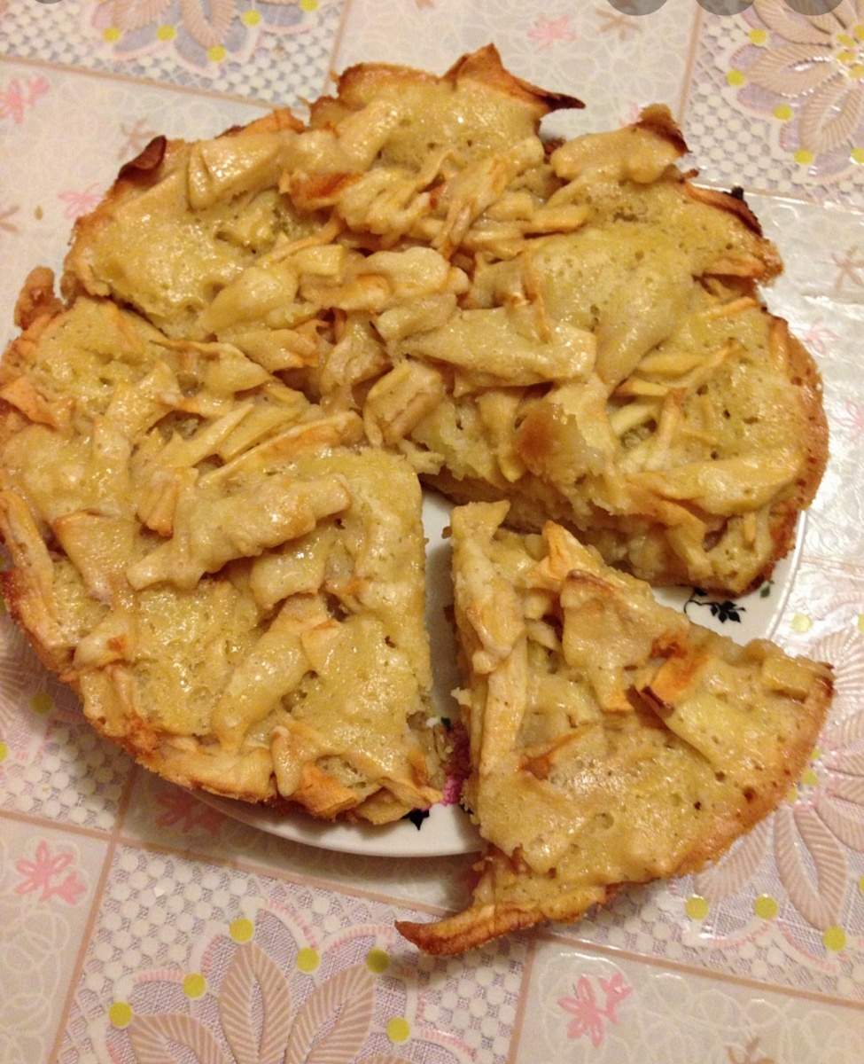 Пропеклась и покрылась золотистой корочкой.