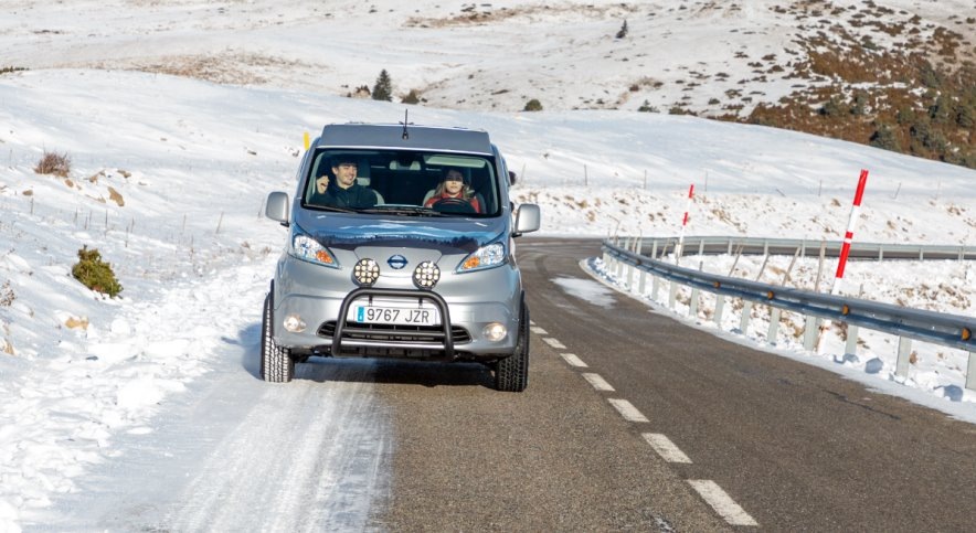 https://ecotechnica.com.ua/transport/5172-elektricheskij-miniven-dlya-zimnego-kempinga-nissan-e-nv200-winter-camper.html