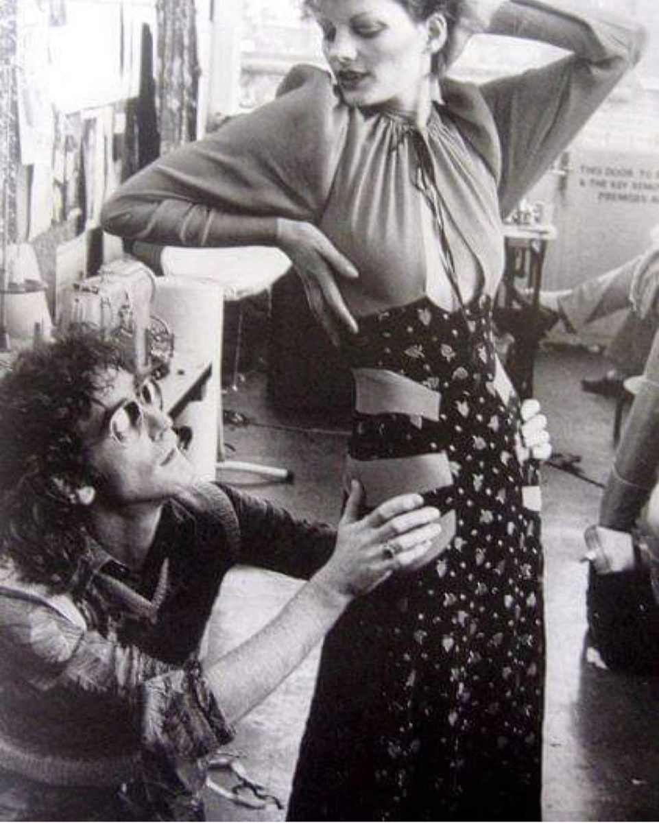 Осси Кларк за работой