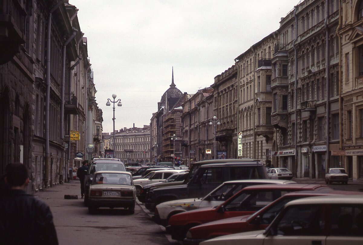 Гуляем по Санкт-Петербургу 1998 года (смотрим фотографии тех лет и  вспоминаем как выглядел город) | Путешествия и всего по чуть-чуть | Дзен