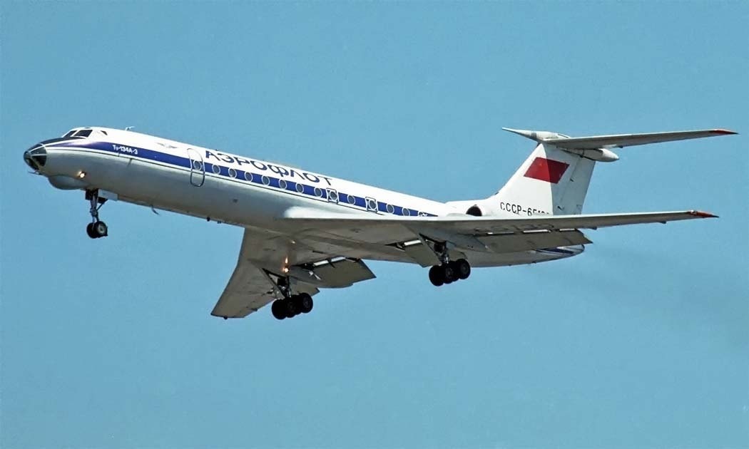 19 мая 1998 самолет. Ту-134б-3 Аэрофлот. Самолет ту 134. Ту-134 пассажирский самолёт.