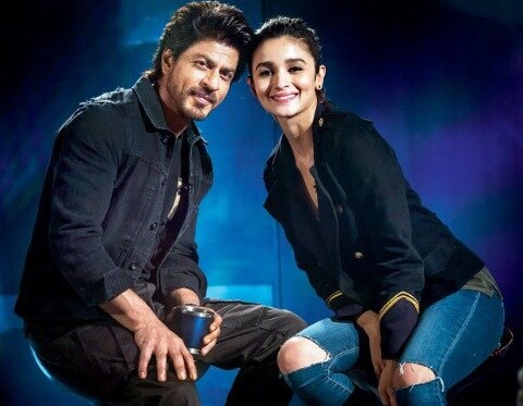 Источник: ВКонтакте. Шах Рукх Кхан и Алия Бхатт