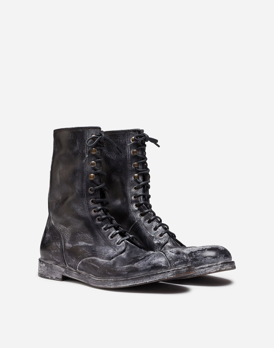 Да, эти ботинки стоят 965 евро (более 80.000 рублей)