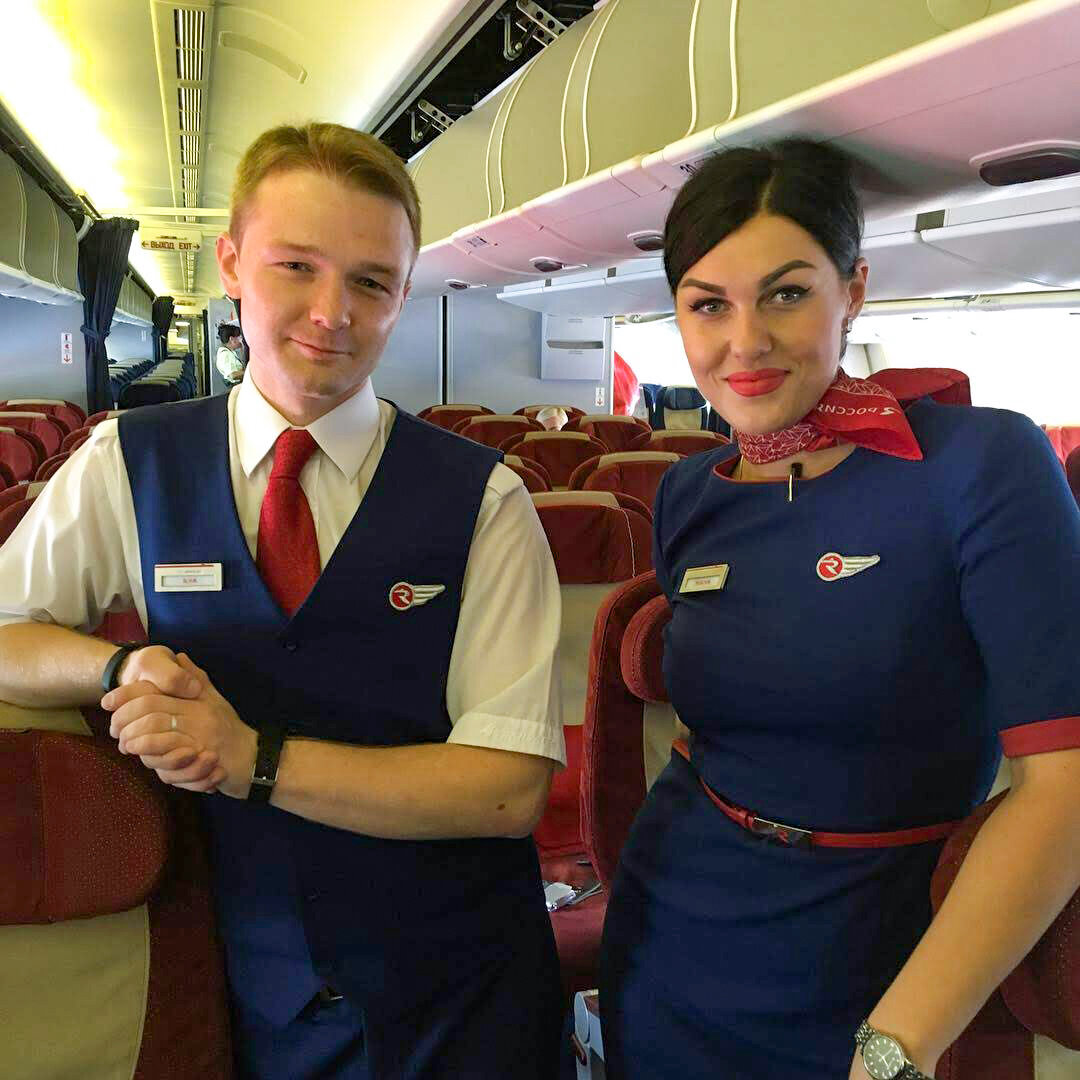 Бортпроводники на ВС перед рейсом