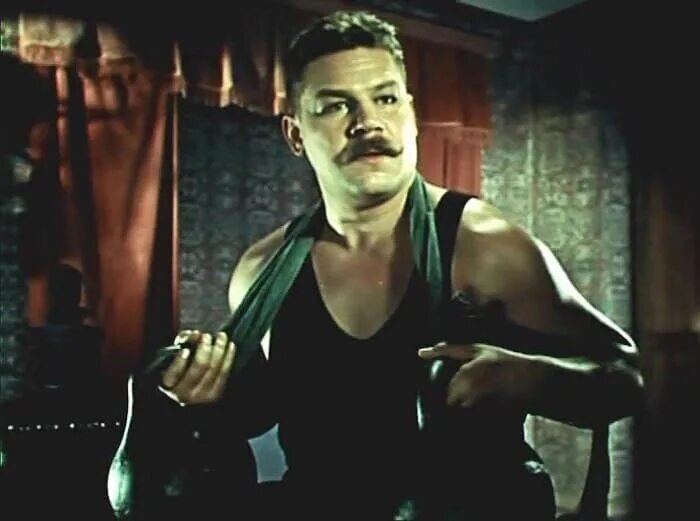 Чекан в роли Поддубного из фильма Борец и клоун. фото из открытых источников сети Интернет 