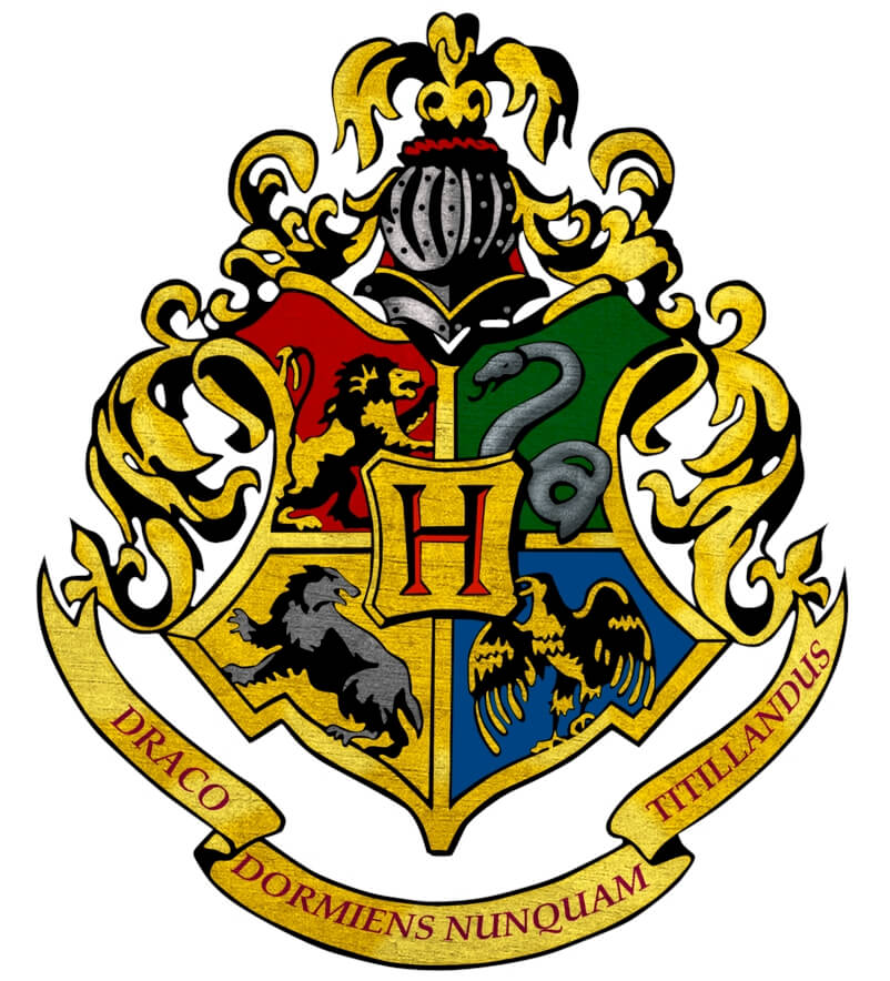 Эмблема Хогвартса. Источник фото: https://blog.logomyway.com/hogwarts-logo/