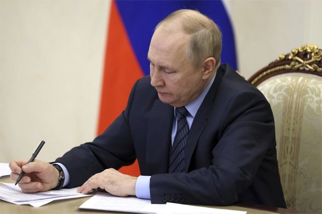    Какие важные законы подписал Путин?
