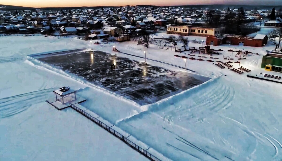 Каток в Сысерти
Фото: Дмитрий Ковин, Сысертские вести