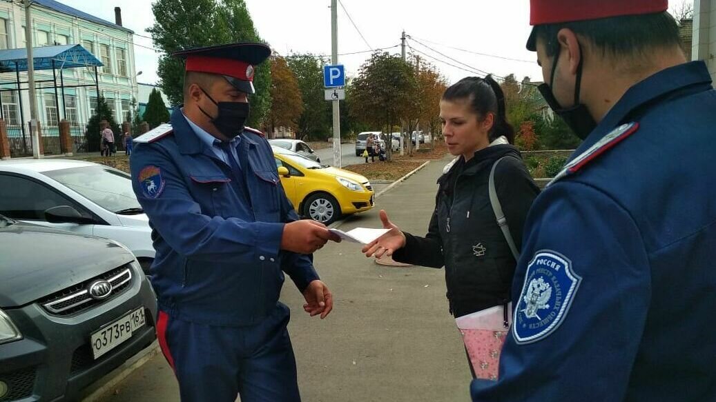     Повышение зарплаты для казаков-дружинников связано, вероятнее всего, с расширением их обязанностей, сообщил RostovGazeta политолог Евгений Михайлов.