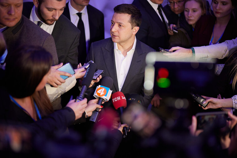    В словах Зеленского есть беспокойства насчет конфликта на Украине, сообщает американская газета