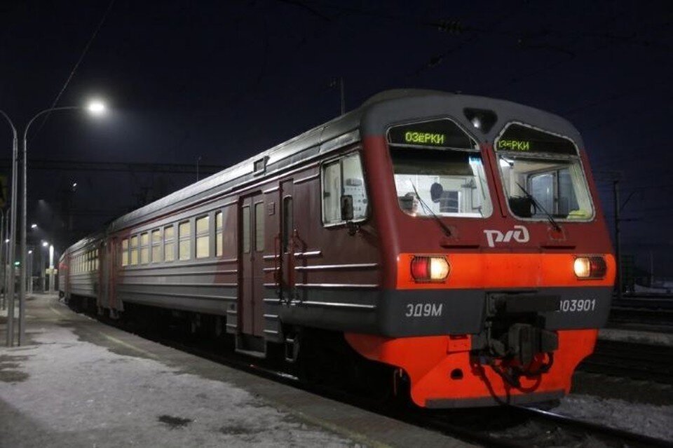     Часть электричек не будет курсировать Олег УКЛАДОВ
