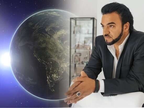     Фото: freepik.com и страница Мехди Вафа ВКонтакте / Коллаж "МК в Новосибирске"