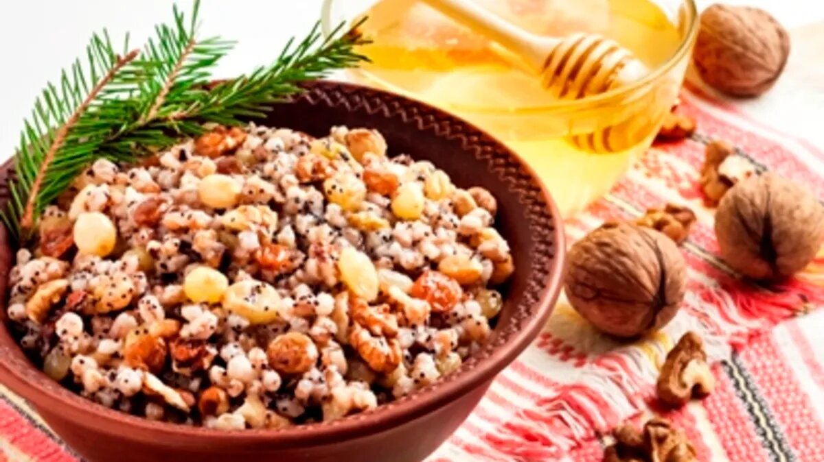 Сочиво готовят с медом и орехами. Фото: azbyka.ru