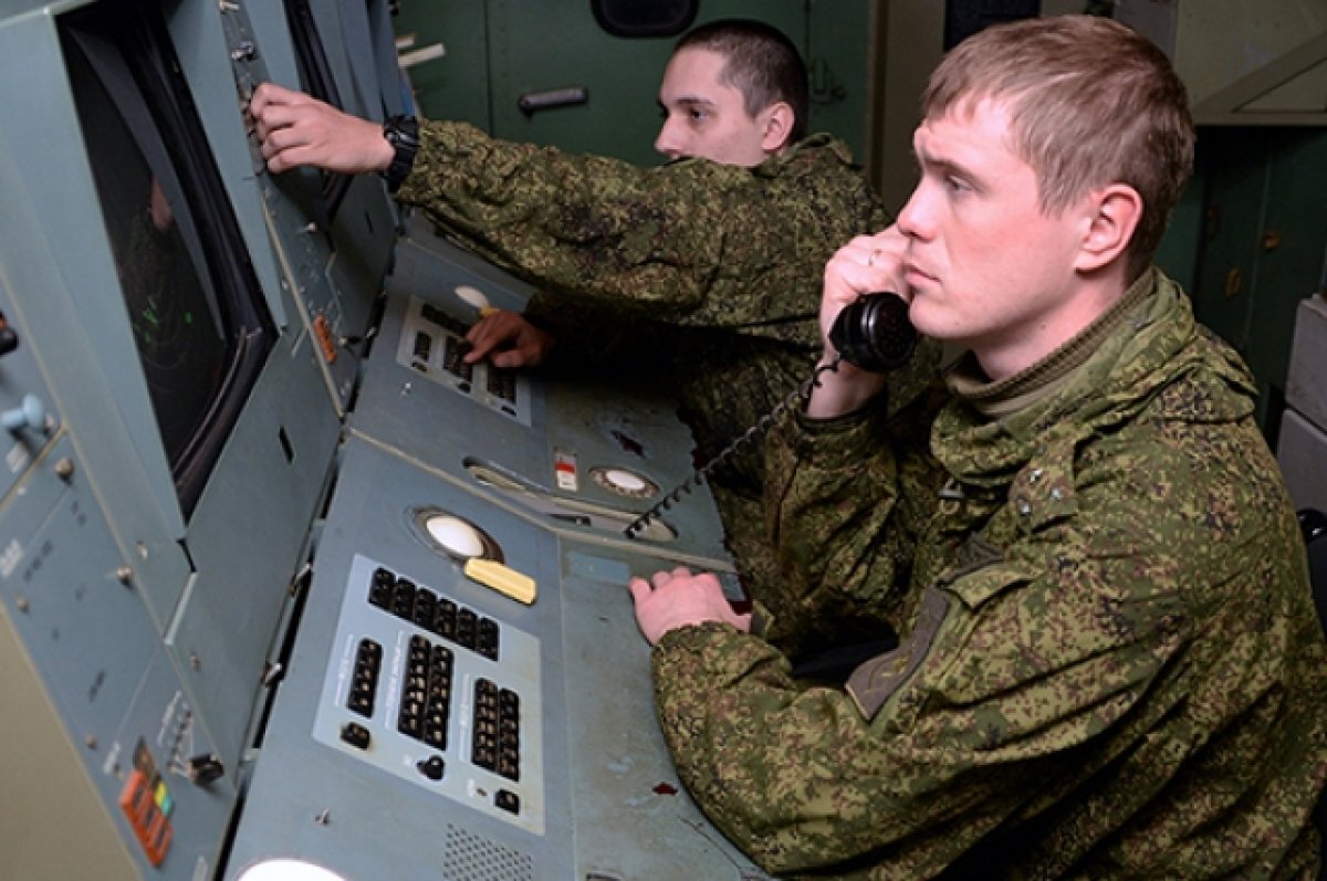    Около 2000 военнослужащих будут охранять небо Москвы в новогоднюю ночь