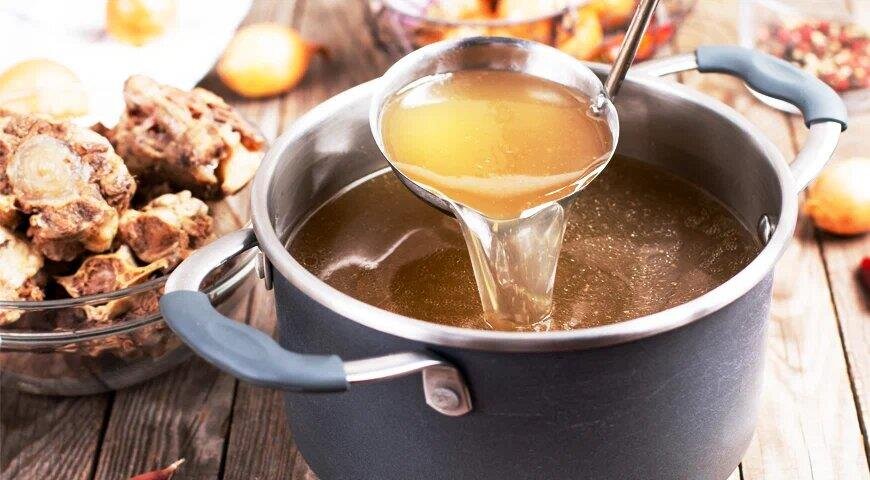 Мясной бульон для солянки готовится по определенной технологии