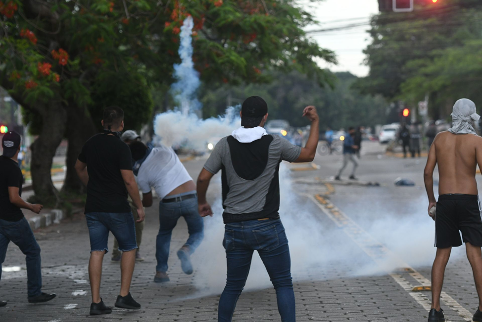 Беспорядки в Санта-Крус