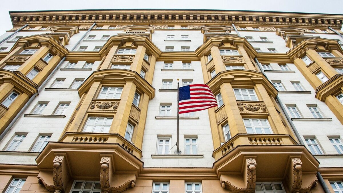     Посольство Соединенных Штатов в Москве обратилось к гражданам России, выразив солидарность с теми, «кто стремится создать более мирное будущее».