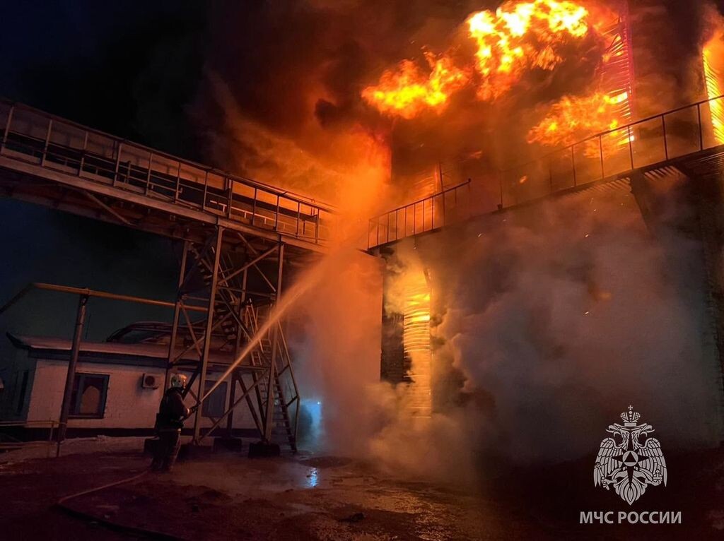    В Сорочинском округе ликвидирован крупный пожар в зерносушилке