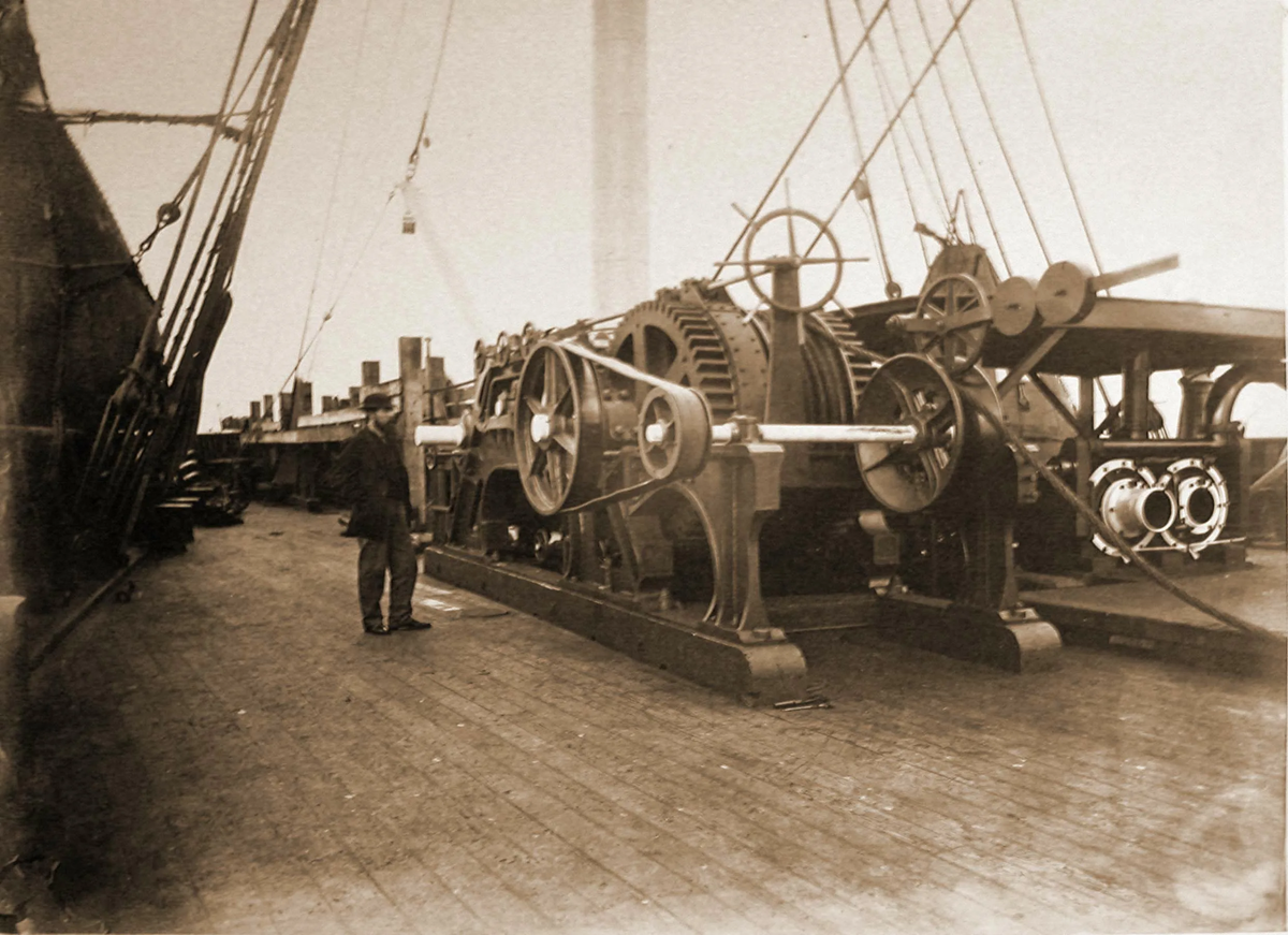 Машина для укладки кабеля.