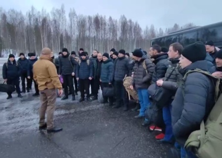    Пригожин призвал осужденных из ЧВК, отслуживших полугодовой контракт, забыть «криминальные таланты»