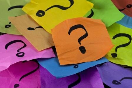 Такие перерасчеты необходимо отразить в РСВ-1 в части взносов на ОПС и на ОМС, а также в 4-ФСС в части взносов на ВНиМ, представив уточненные расчеты в соответствующий Фонд. 
Источник: Письмо Минфина от 21.08.2017 № 03-15-07/53488 (доведено Письмом ФНС от 01.09.2017 № БС-4-11/17464 (http://www.consultant.ru/cons/cgi/online.cgi?req=doc&base=LAW&n=277433&fld=134&dst=1000000001,0&rnd=0.49374711235639746#0))

Ведь «старыми» взносами по-прежнему заведуют ПФР и ФСС. Причем не забудьте, что тот или иной расчет нужно подать по форме, действующей в периоде, за который подается уточненка.

В Расчете по страховым взносам, представляемом в ИФНС, перерасчеты за периоды, истекшие до 01.01.2017, отражать не нужно.

Новости для бухгалтера на сайте: http://glavkniga.ru/news