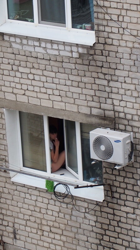 Наш отель был напротив женской общаги, за что отдельное спасибо тому, кто выбирал его =)


