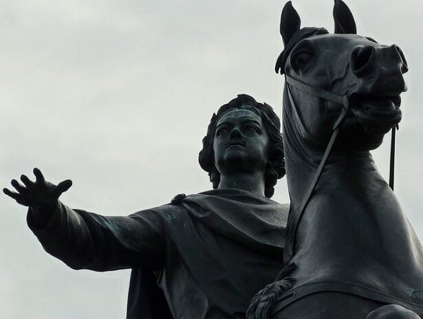 мари колло голова петра. «сердечные» глаза петра первого. медный всадник голова петра. памятник петру 1 в санкт-петербурге медный всадник глаза. медный всадник глаза сердечки.