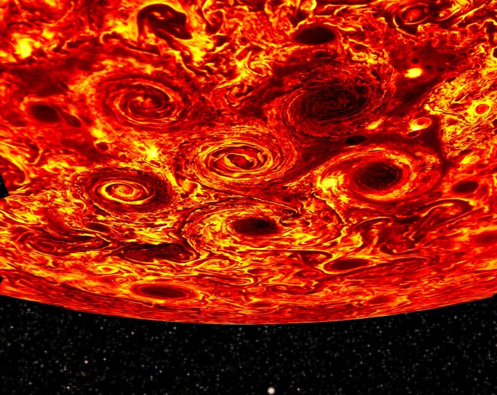 Фотография: NASA/SWRI/JPL/ASI/INAF/IAFPS/Getty Images