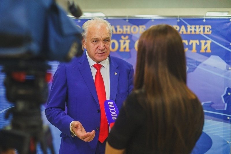 депутат заксобрания Геннадий Истомин. Фото: Михаил Лунин