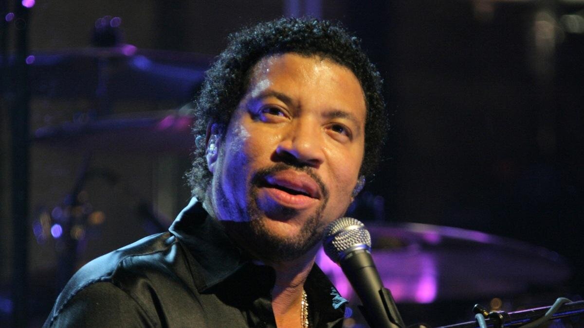 Ричи погода. Лайонел Ричи. Лайонел Ричи 2022. Лайонел Ричи 2020. Lionel Richie 2022.