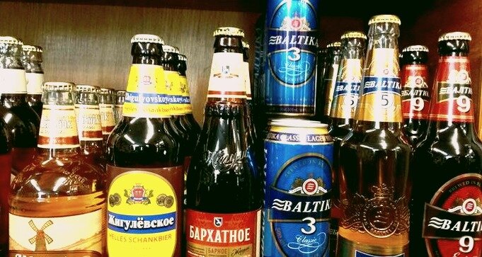 В супермаркетах можно встретить отделы с пивом и пивными напитками. Чем отличается пиво от пивного напитка, если даже бутылки, в которые налита продукция, выглядят идентично?-2