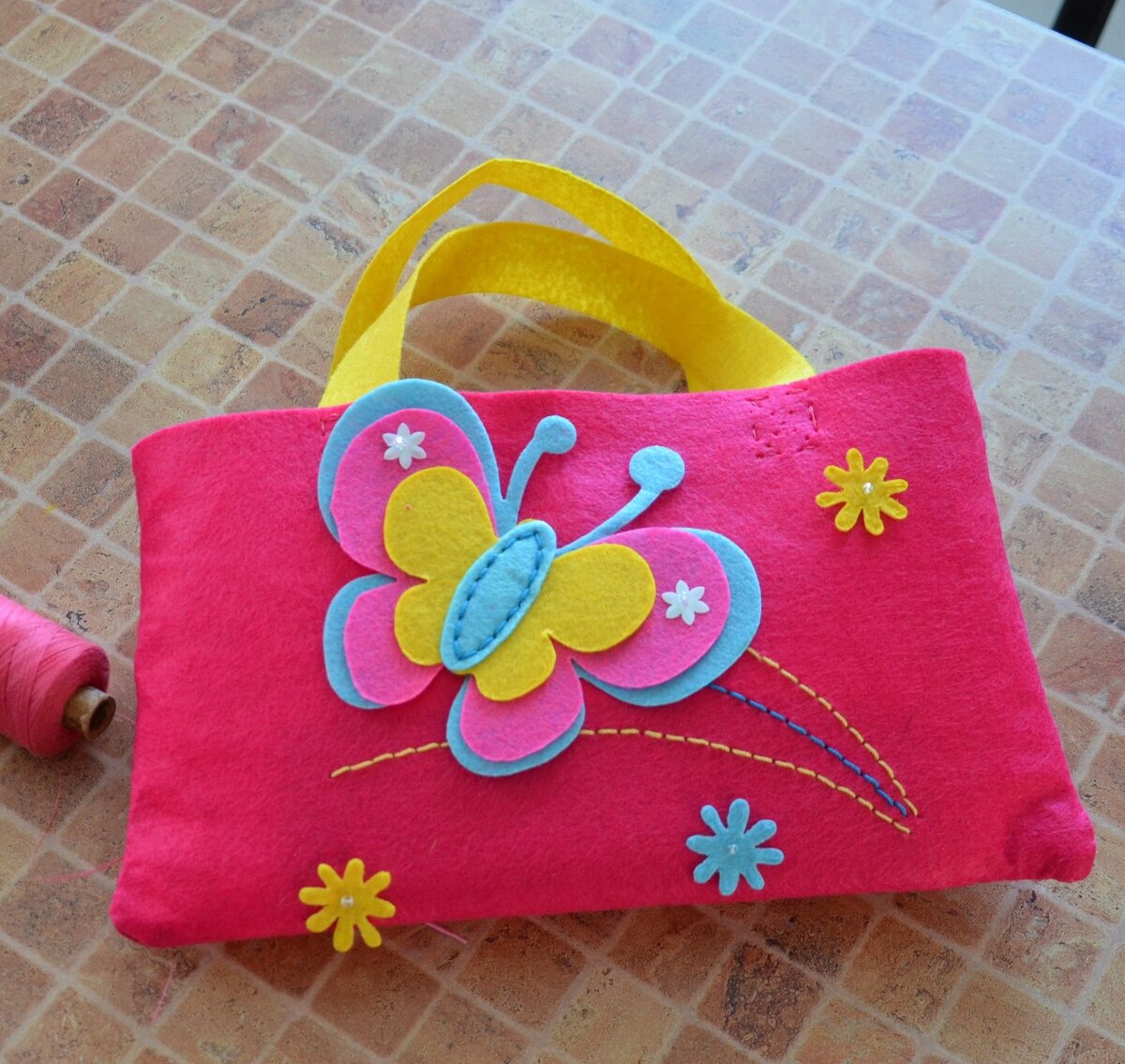 Детская сумочка из фетра – как сшить модный аксессуар для девочки