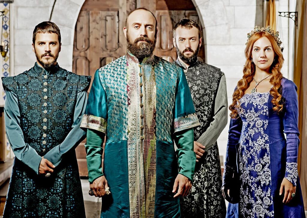 Искусство и фантазия: изумительные фан-арты сериала Великолепный век, воссоздающие атмосферу турецкого двора