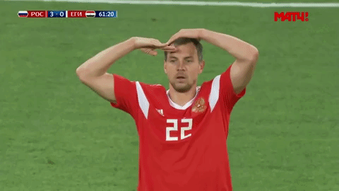 Празднование гола "по-военному". Артём Дзюба отдаёт своего рода воинскую честь россиянам, болевшим за сборную на ЧМ. Как настоящий русский офицер🌟🌟🌟