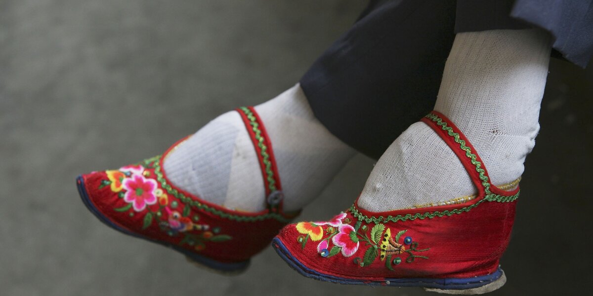 Бинтование ног в Китае