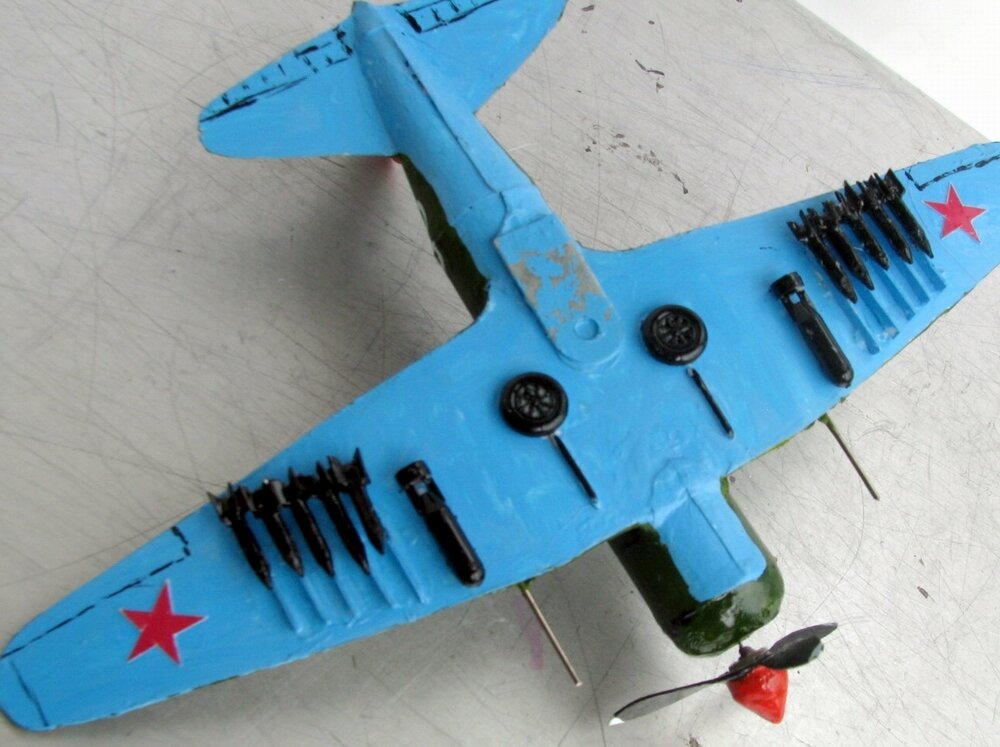 Модель самолета из бумаги ЯК - 55.