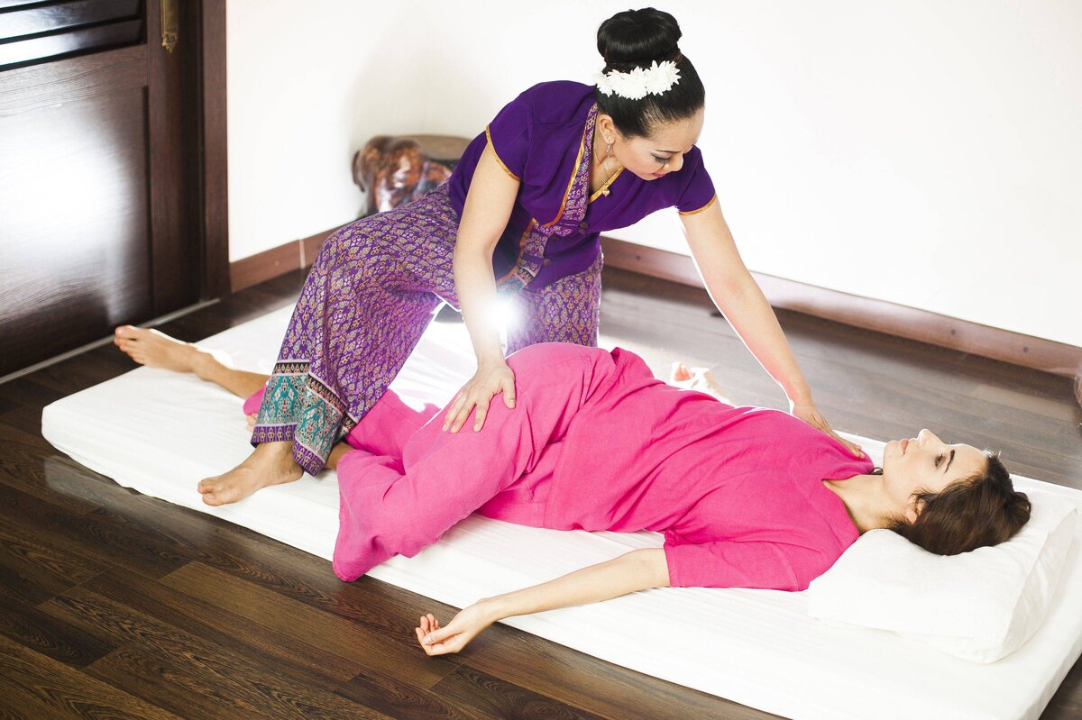Тайский массаж. Традиционный тайский массаж. Тайский йога массаж. Классический тайский массаж.