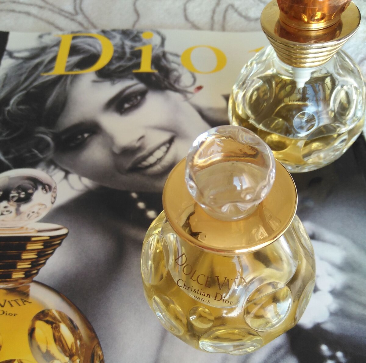 Я сделала для вас фото моего флакона как раз на фоне того самого журнала.