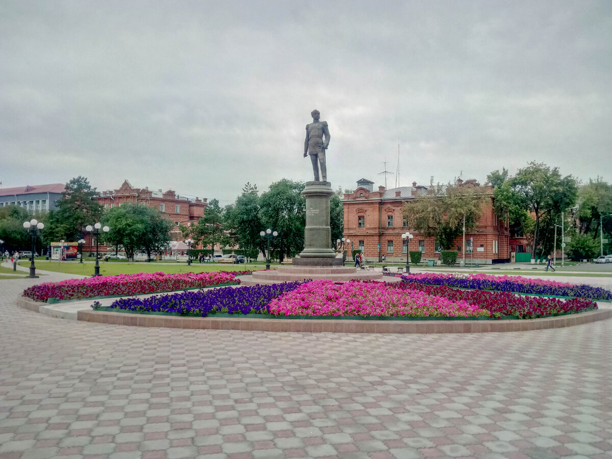 Памятник Муравьёву-Амурскому в Благовещенске