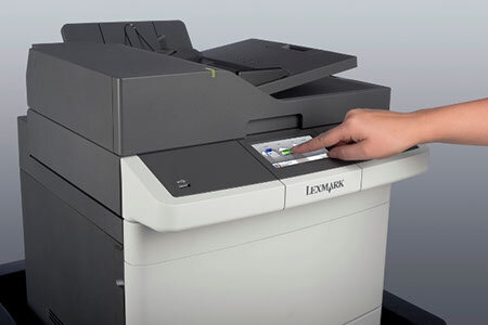 Итак, рассмотрим такую типичную для принтеров проблему – аппарат не включается. Причин может быть множество, но рассмотрим мы как минимум три из них.