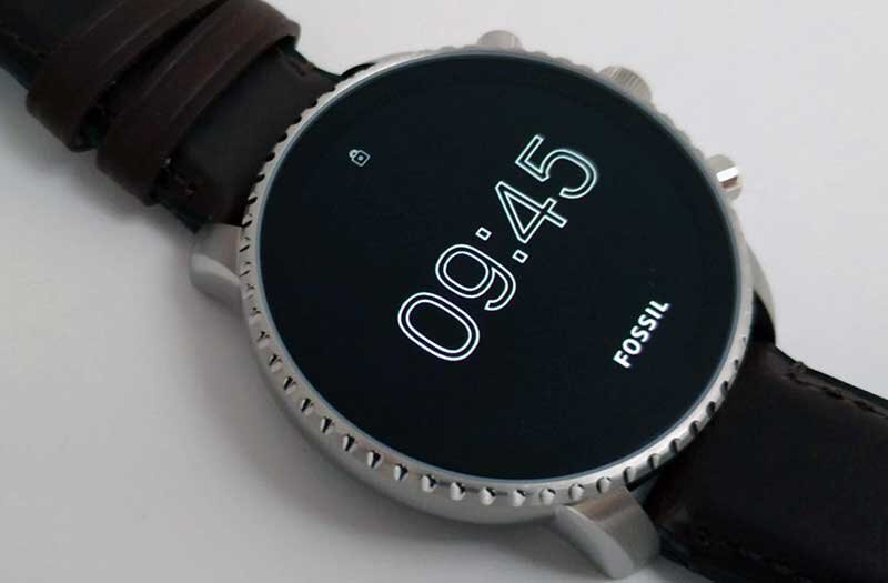 Smartwatch fossil explorist on sale