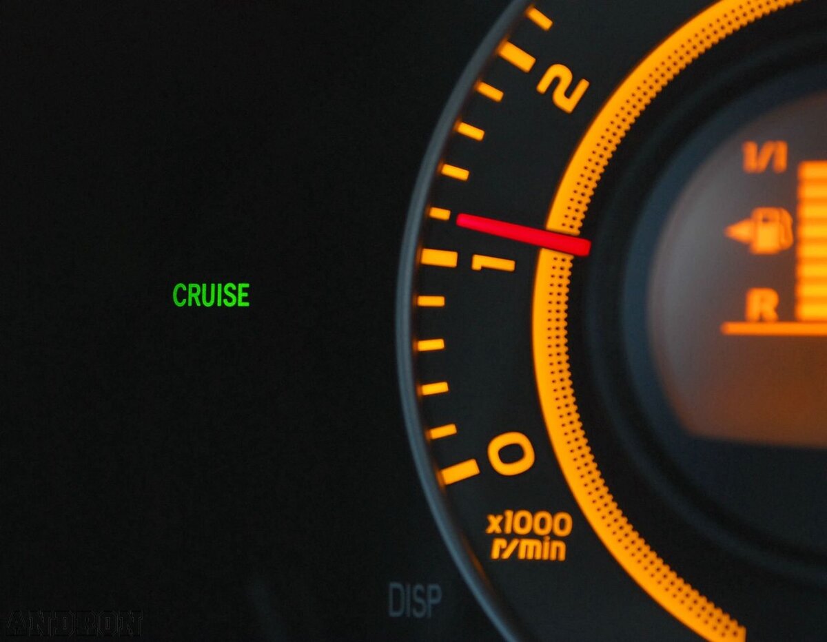 Режим "Круиз" встречается повсеместно.