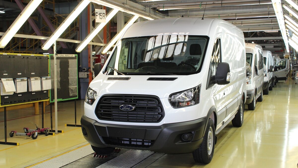 Автомобили Ford Transit собираются на автозаводе в Елабуге с апреля 2015 года (фото: «Соллерс»)
