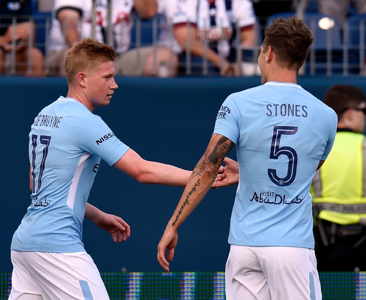 De bruyne  and Stones.