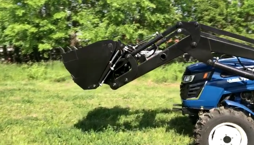 Фронтальный погрузчик на минитракторе Чувашпиллер